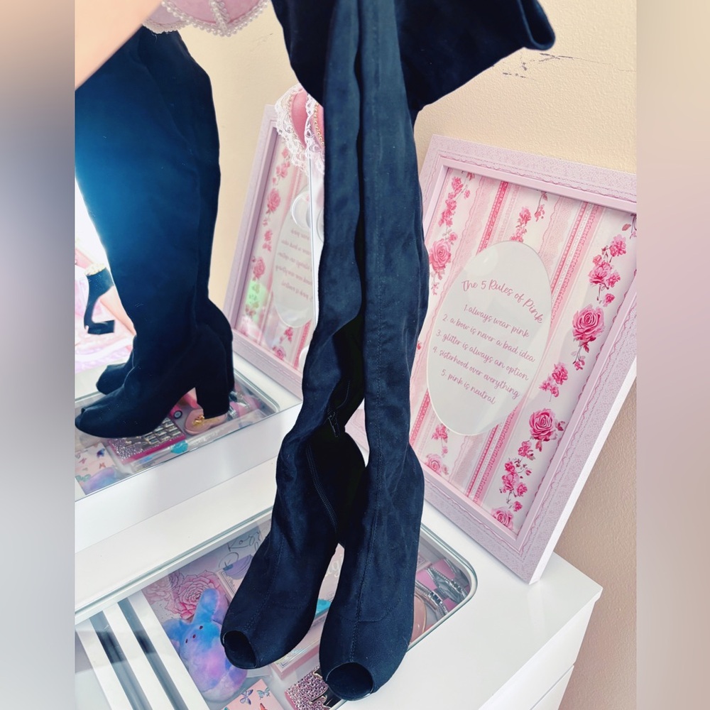 Women's Black Over-the-Knee Suede Boots